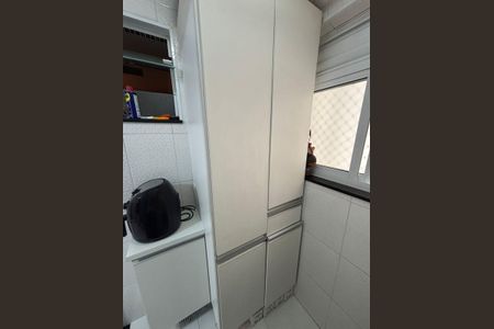 Apartamento para alugar com 60m², 3 quartos e 1 vagaÁrea de serviço
