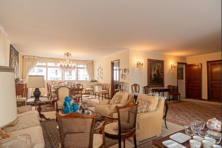 Sala de apartamento à venda com 3 quartos, 252m² em Morro dos Ingleses, São Paulo