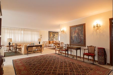 Apartamento à venda com 252m², 3 quartos e 3 vagas Apartamento à venda com 252m², 3 quartos e 3 vagasSala