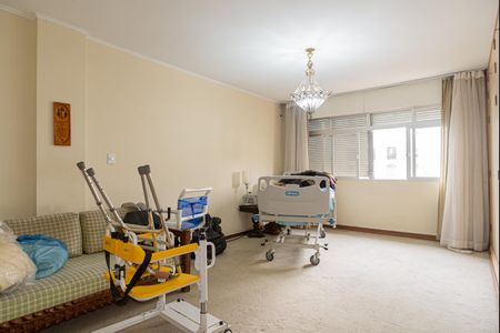 Apartamento à venda com 252m², 3 quartos e 3 vagas Apartamento à venda com 252m², 3 quartos e 3 vagasSuíte