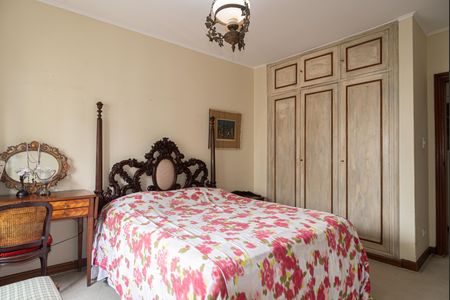 Apartamento à venda com 252m², 3 quartos e 3 vagas Apartamento à venda com 252m², 3 quartos e 3 vagasQuarto 3