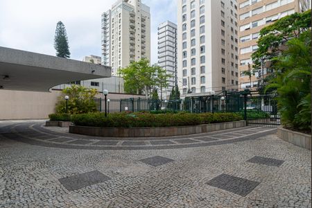 Apartamento à venda com 252m², 3 quartos e 3 vagas Apartamento à venda com 252m², 3 quartos e 3 vagasÁrea comum - Jardim