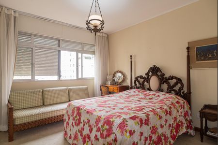 Apartamento à venda com 252m², 3 quartos e 3 vagas Apartamento à venda com 252m², 3 quartos e 3 vagasQuarto 3