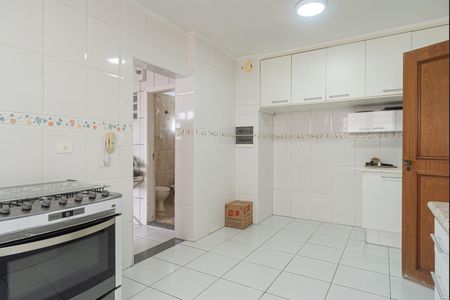 Apartamento à venda com 252m², 3 quartos e 3 vagas Apartamento à venda com 252m², 3 quartos e 3 vagasCozinha