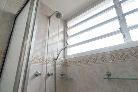 Apartamento à venda com 252m², 3 quartos e 3 vagas Apartamento à venda com 252m², 3 quartos e 3 vagasBanheiro da Suíte