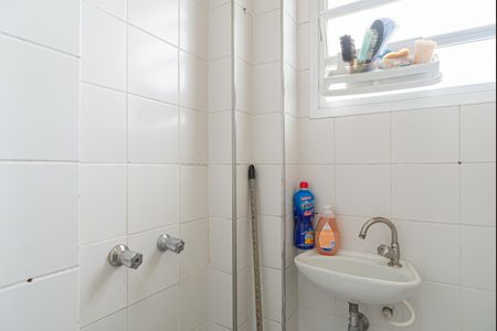 Apartamento à venda com 252m², 3 quartos e 3 vagas Apartamento à venda com 252m², 3 quartos e 3 vagasBanheiro de Serviço