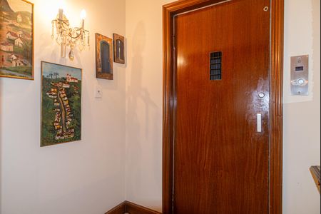 Apartamento à venda com 252m², 3 quartos e 3 vagas Apartamento à venda com 252m², 3 quartos e 3 vagasSala - Hall de entrada do apartamento