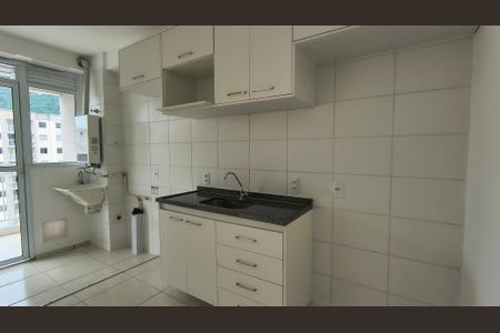 Apartamento para alugar com 55m², 3 quartos e 1 vaga Apartamento para alugar com 55m², 3 quartos e 1 vagaCozinha e Área de Serviço de