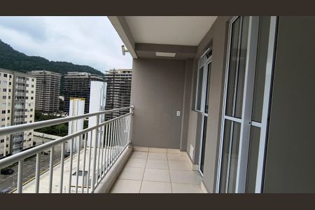 Apartamento para alugar com 55m², 3 quartos e 1 vaga Apartamento para alugar com 55m², 3 quartos e 1 vagaVaranda