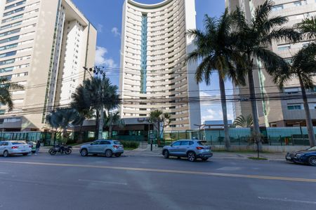 Apartamento para alugar com 180m², 3 quartos e 3 vagas Apartamento para alugar com 180m², 3 quartos e 3 vagasFachada