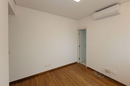 Apartamento para alugar com 180m², 3 quartos e 3 vagas Apartamento para alugar com 180m², 3 quartos e 3 vagasSuíte 3