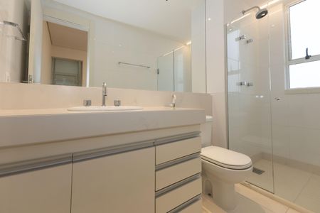 Apartamento para alugar com 180m², 3 quartos e 3 vagas Apartamento para alugar com 180m², 3 quartos e 3 vagasBanheiro da Suíte 3