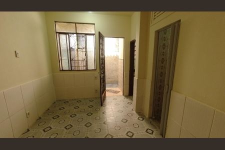 Sala de casa para alugar com 1 quarto, 200m² em Bonsucesso, Rio de Janeiro