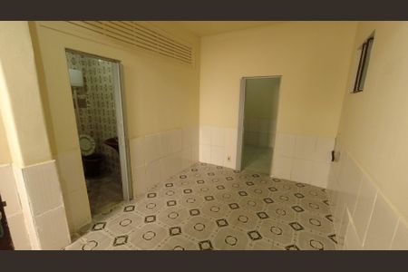 Sala de casa para alugar com 1 quarto, 200m² em Bonsucesso, Rio de Janeiro