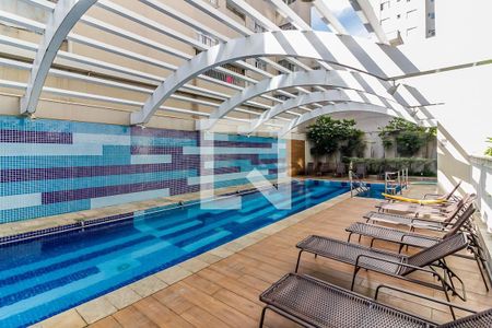 Apartamento para alugar com 65m², 2 quartos e 1 vaga Apartamento para alugar com 65m², 2 quartos e 1 vagaÁrea comum - Piscina