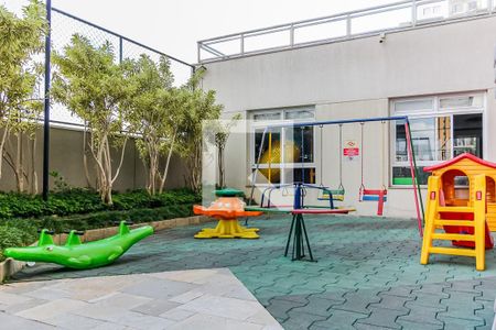 Apartamento para alugar com 65m², 2 quartos e 1 vaga Apartamento para alugar com 65m², 2 quartos e 1 vagaÁrea comum - Playground