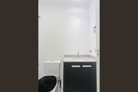 Apartamento para alugar com 65m², 2 quartos e 1 vaga Apartamento para alugar com 65m², 2 quartos e 1 vagaBanheiro