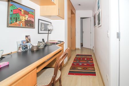 Apartamento à venda com 157m², 4 quartos e 3 vagasHall