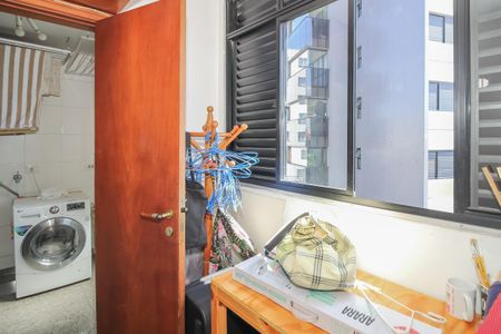 Apartamento à venda com 157m², 4 quartos e 3 vagasÁrea de Serviço