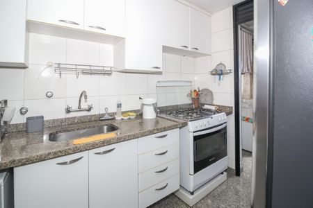 Apartamento à venda com 157m², 4 quartos e 3 vagasCozinha