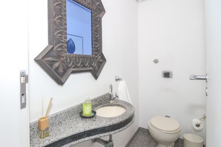 Apartamento à venda com 157m², 4 quartos e 3 vagasLavabo