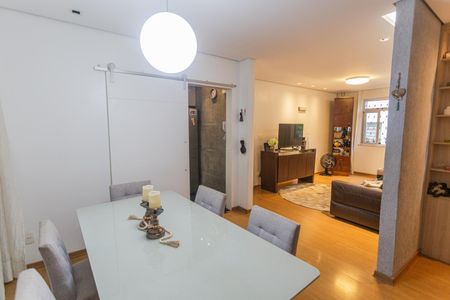 Apartamento para alugar com 105m², 3 quartos e 1 vagaCopa
