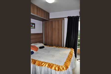 Apartamento à venda com 68m², 3 quartos e 1 vagaDetalhe - Quarto 01 com Varanda