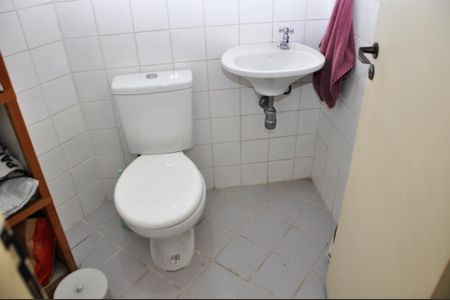 Apartamento à venda com 68m², 3 quartos e 1 vagaDetalhe - Banheiro Social - Área de Serviço