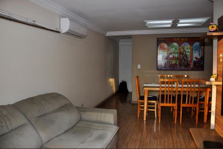 Apartamento à venda com 68m², 3 quartos e 1 vagaDetalhe - Sala e Sala de Jantar