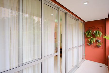 Apartamento para alugar com 82m², 2 quartos e 1 vagaVaranda