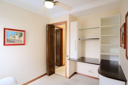 Apartamento para alugar com 82m², 2 quartos e 1 vagaQuarto
