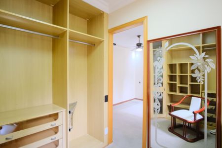Apartamento para alugar com 82m², 2 quartos e 1 vagaCloset da Suíte