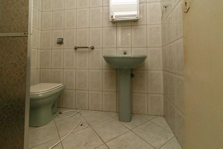 Casa à venda com 85m², 2 quartos e 5 vagasBanheiro
