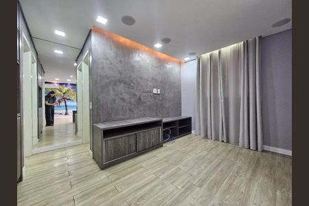 Apartamento para alugar com 70m², 2 quartos e 2 vagas