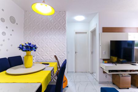 Apartamento à venda com 47m², 2 quartos e sem vaga Apartamento à venda com 47m², 2 quartos e sem vagaSala