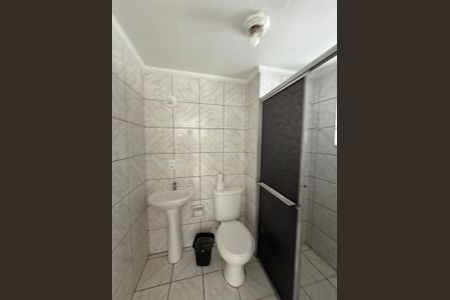 Banheiro de apartamento para alugar com 2 quartos, 46m² em Guaianases, São Paulo