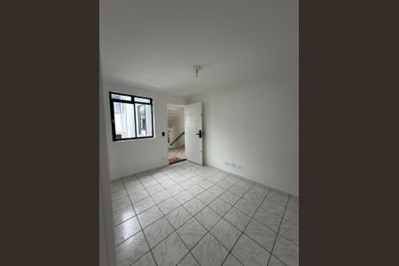 Sala de apartamento para alugar com 2 quartos, 46m² em Guaianases, São Paulo
