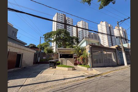Apartamento para alugar com 54m², 2 quartos e 1 vaga Apartamento para alugar com 54m², 2 quartos e 1 vagaFachada