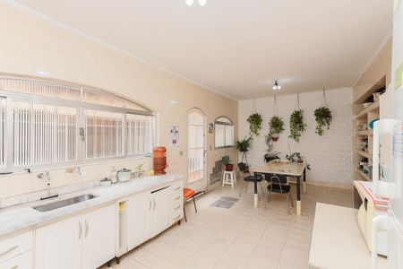 Casa à venda com 244m², 7 quartos e 3 vagasCozinha