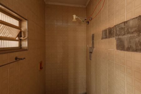 Casa à venda com 244m², 7 quartos e 3 vagasBanheiro 2