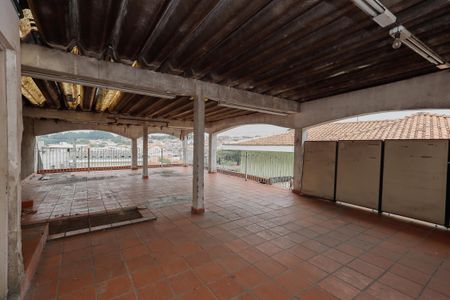 Casa à venda com 244m², 7 quartos e 3 vagasVaranda