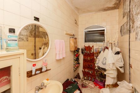 Casa à venda com 244m², 7 quartos e 3 vagasBanheiro da Suíte 1