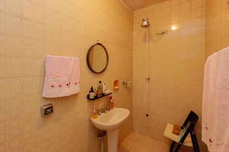 Casa à venda com 244m², 7 quartos e 3 vagasBanheiro 1