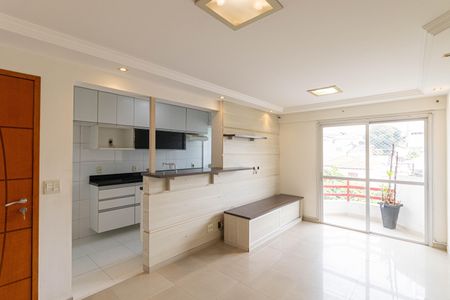 Sala/Cozinha/Área de Serviço  de apartamento para alugar com 3 quartos, 66m² em Vila Santana, São Paulo