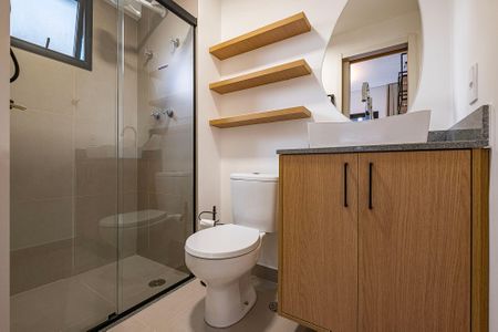 Studio para alugar com 25m², 1 quarto e sem vaga Studio para alugar com 25m², 1 quarto e sem vagaBanheiro