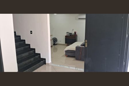 Casa de condomínio à venda com 360m², 3 quartos e 2 vagas