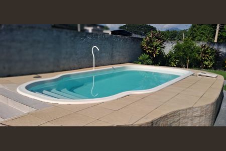 Casa de condomínio à venda com 360m², 3 quartos e 2 vagas