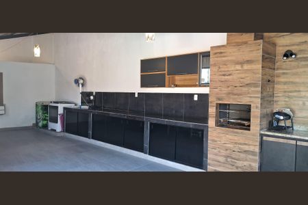 Casa de condomínio à venda com 360m², 3 quartos e 2 vagas