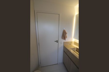 Apartamento para alugar com 220m², 4 quartos e 2 vagasBanheiro