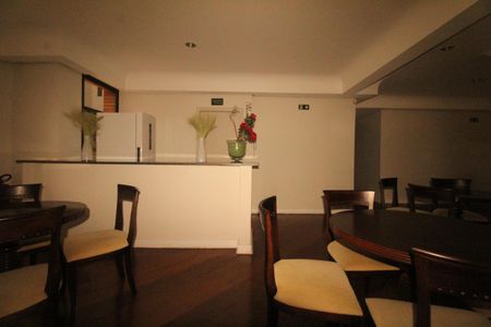 Apartamento para alugar com 220m², 4 quartos e 2 vagasÁrea comum - Salão de festas